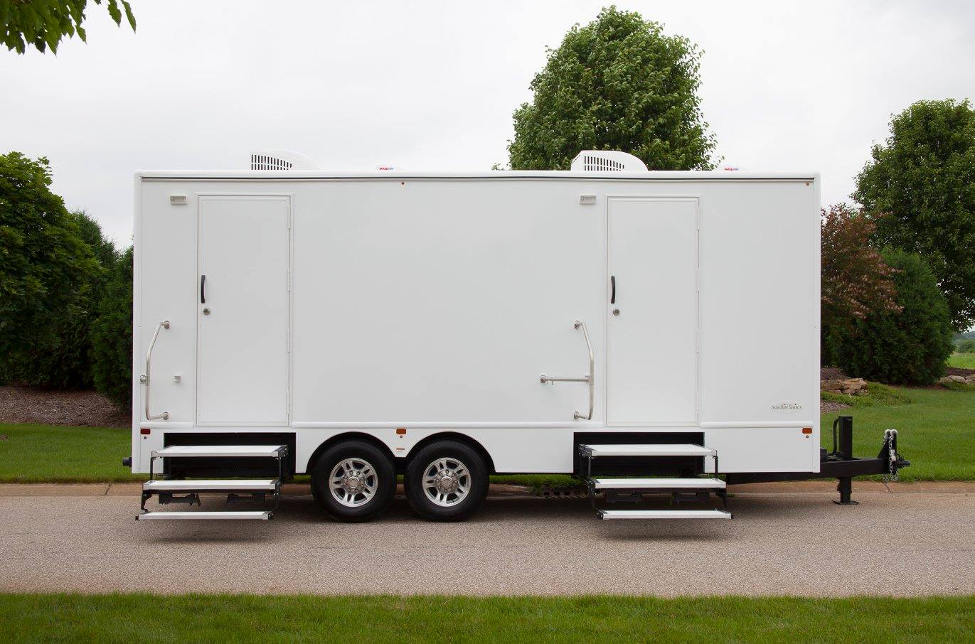 Luxury portable restroom trailer