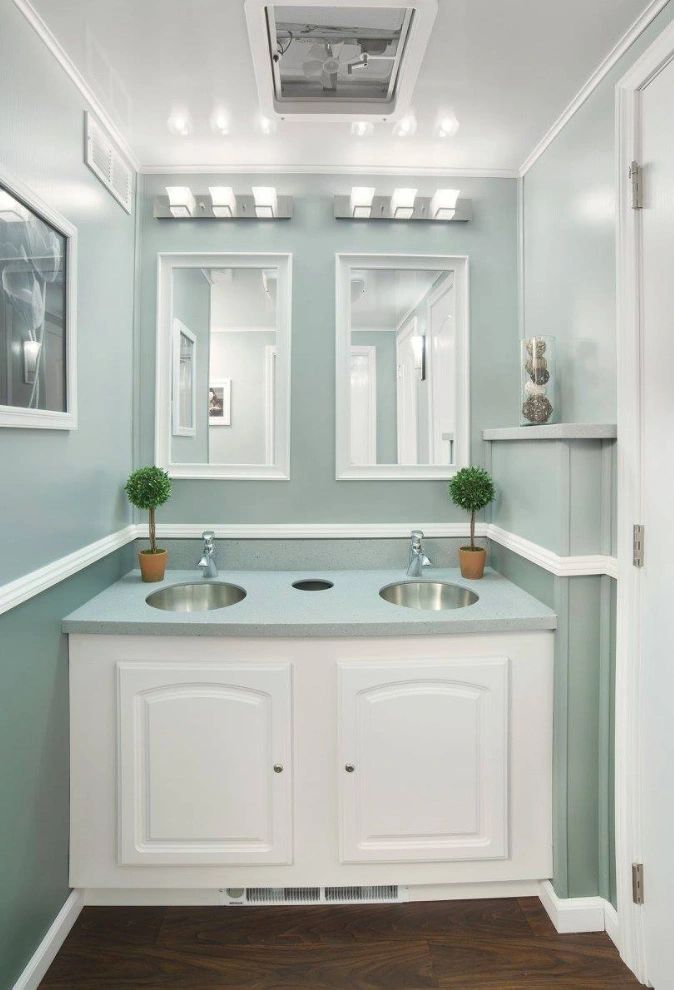 Luxury portable restroom trailer
